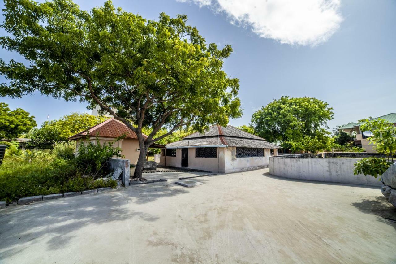 Portia Hotel&Spa Dhiffushi Exteriér fotografie